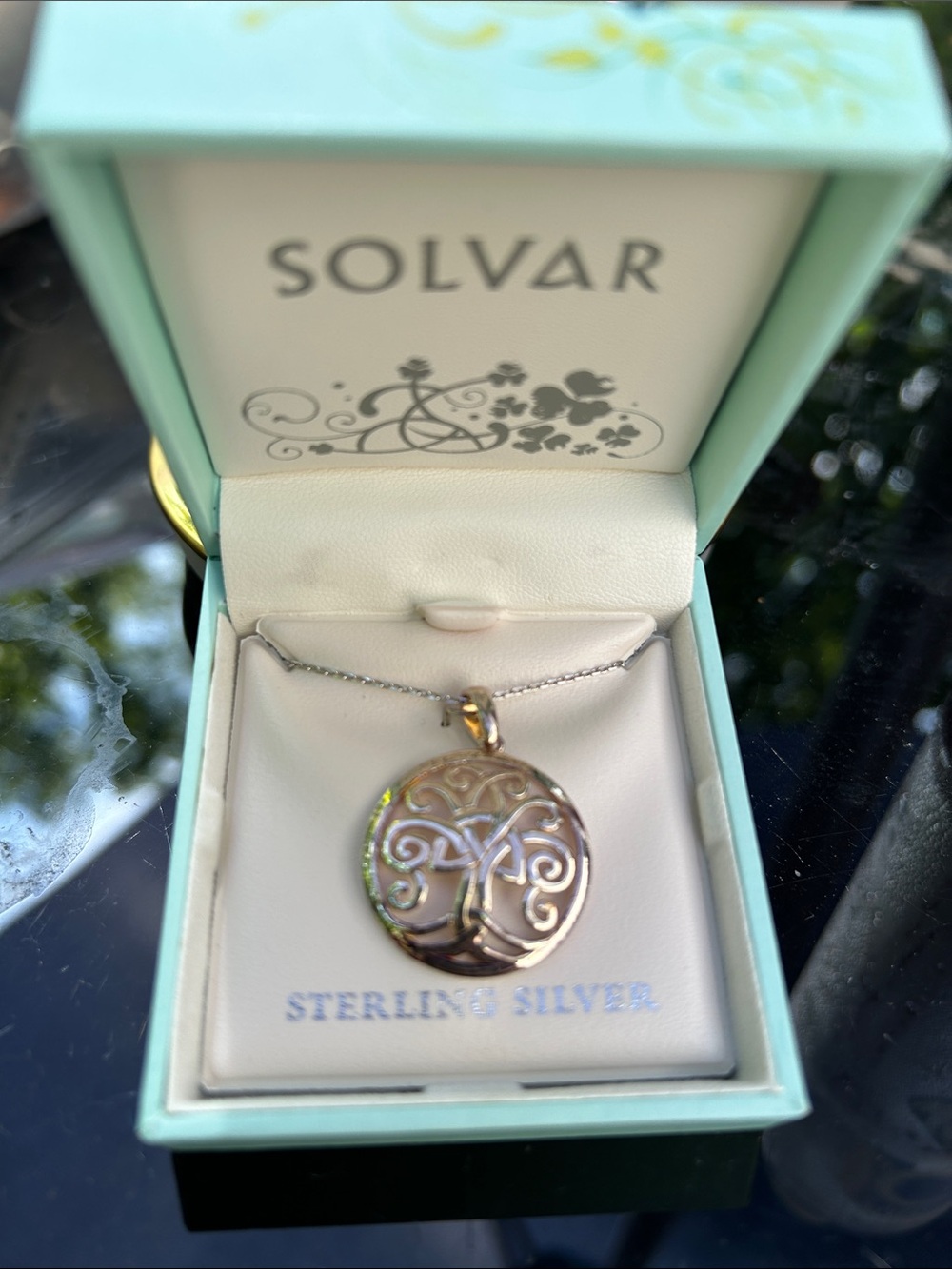 Solvar Sterling Silver Filigree Round Pendant Necklace in Silver - Picture 1 of 4
